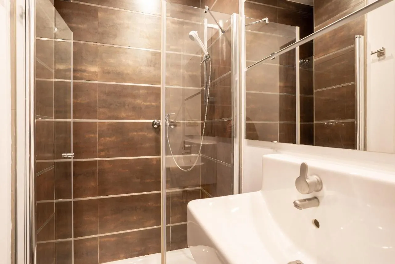 Urbe10 Cister 1 Bedroom Apartment Malaga 0*,
