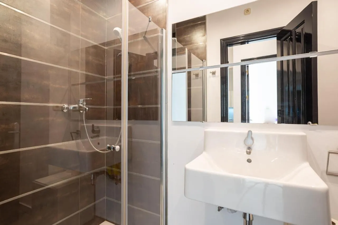 Urbe10 Cister 1 Bedroom Apartment Malaga
